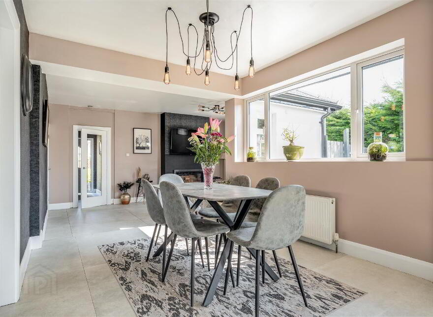 23 Downpatrick Road, Crossgar, BT30 9EQ