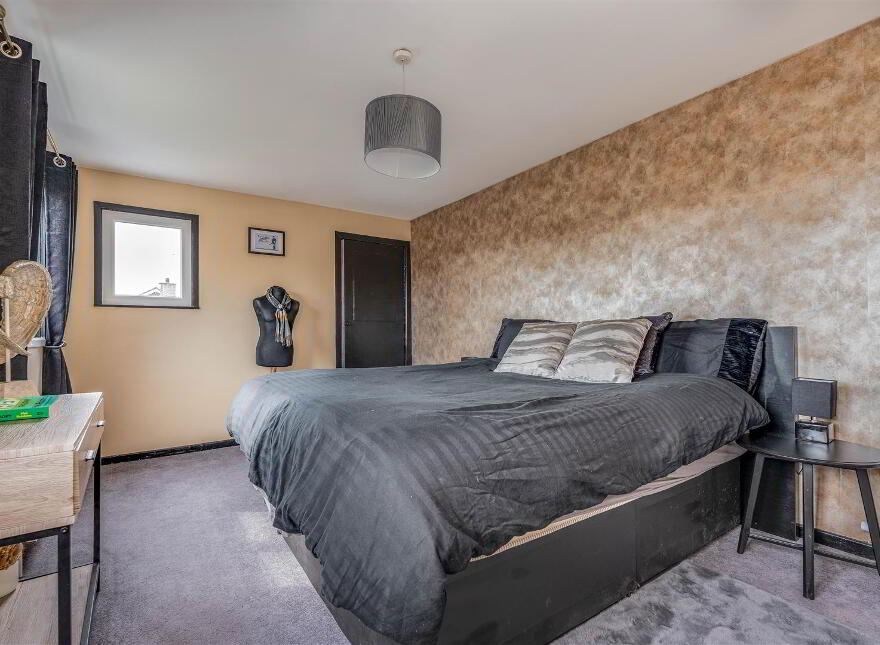 23 Downpatrick Road, Crossgar, BT30 9EQ