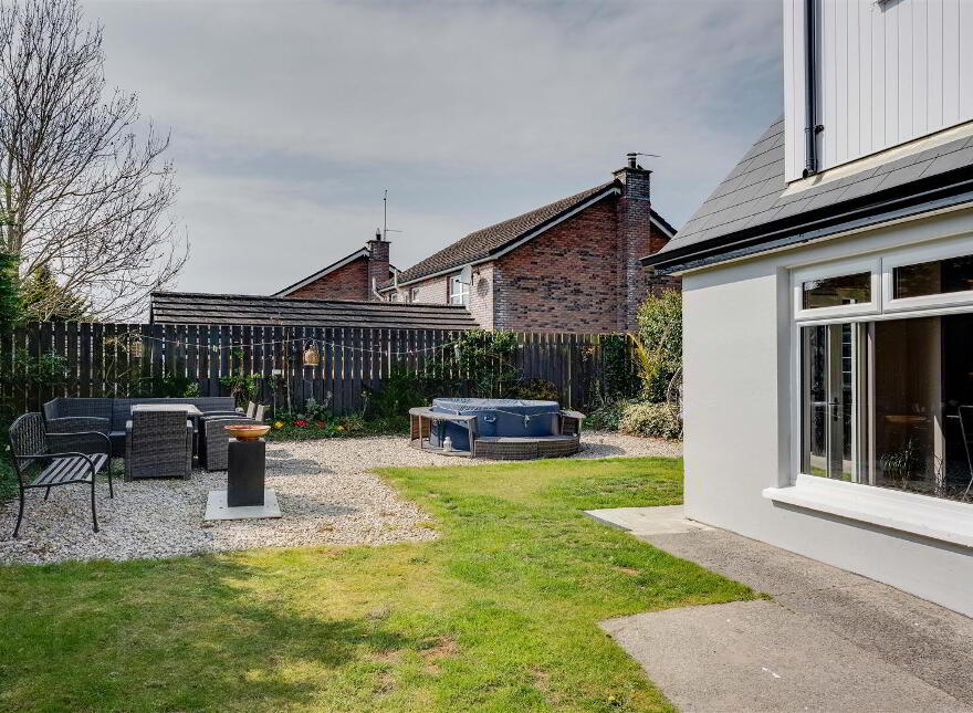 23 Downpatrick Road, Crossgar, BT30 9EQ