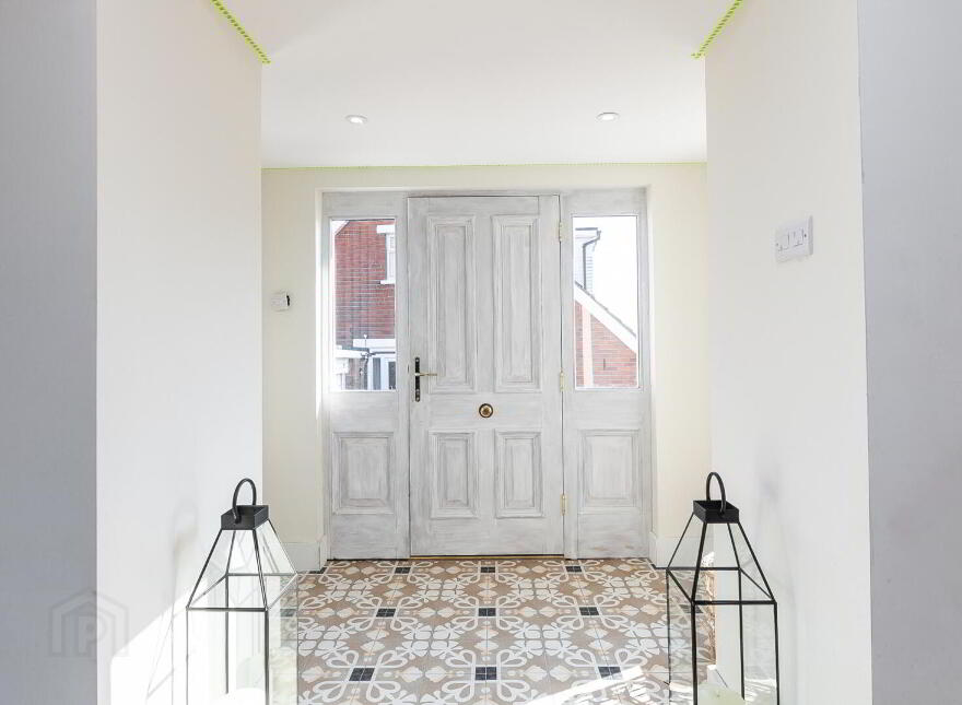 41 Squires Hill Road, Belfast, BT14 8FJ