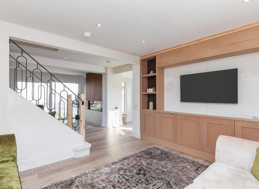 41 Squires Hill Road, Belfast, BT14 8FJ