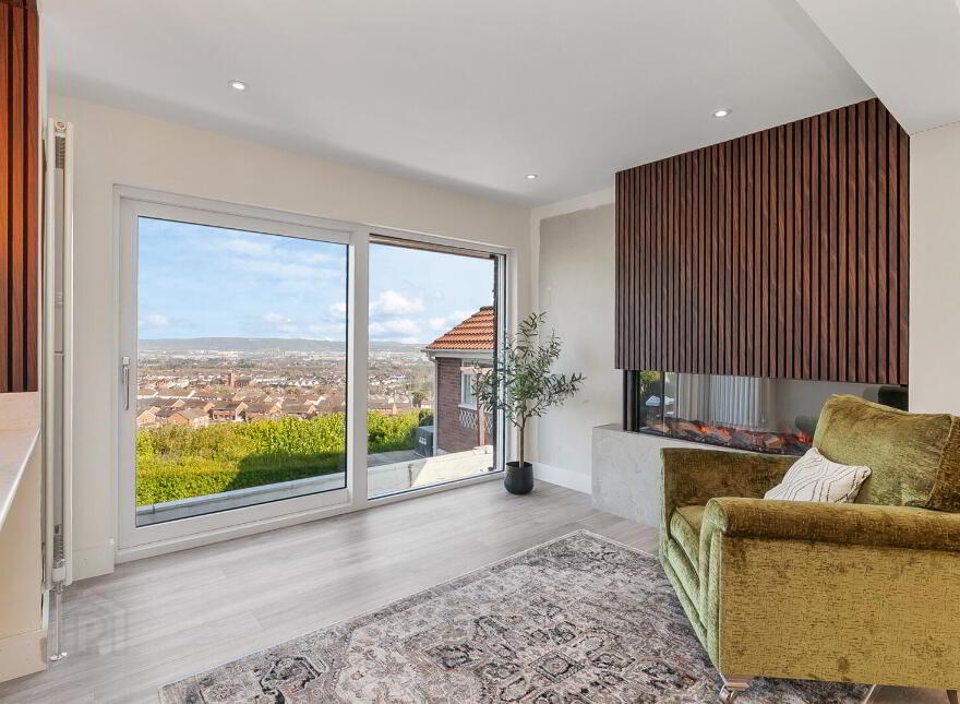 41 Squires Hill Road, Belfast, BT14 8FJ