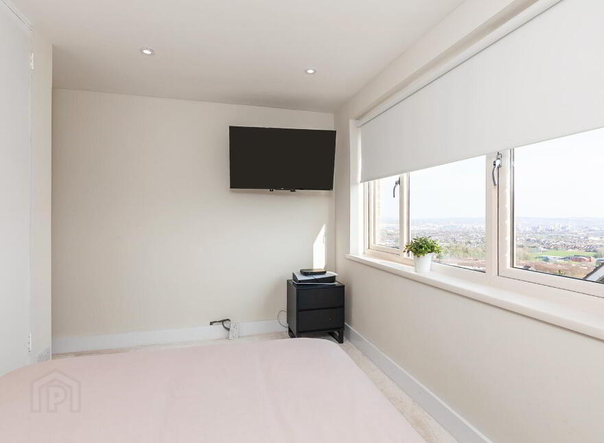 41 Squires Hill Road, Belfast, BT14 8FJ