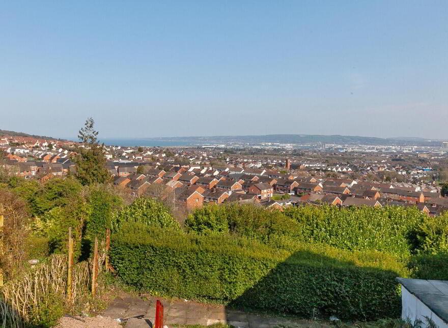 41 Squires Hill Road, Belfast, BT14 8FJ
