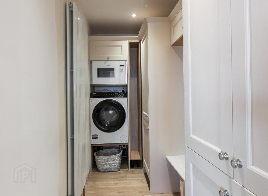 41 Squires Hill Road, Belfast, BT14 8FJ