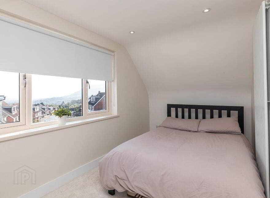 41 Squires Hill Road, Belfast, BT14 8FJ