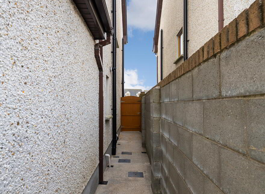 22 Broadfield Green, Rathcoole, Dublin, D24YY66