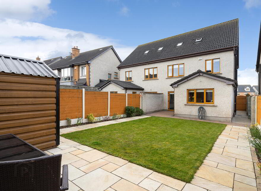 22 Broadfield Green, Rathcoole, Dublin, D24YY66
