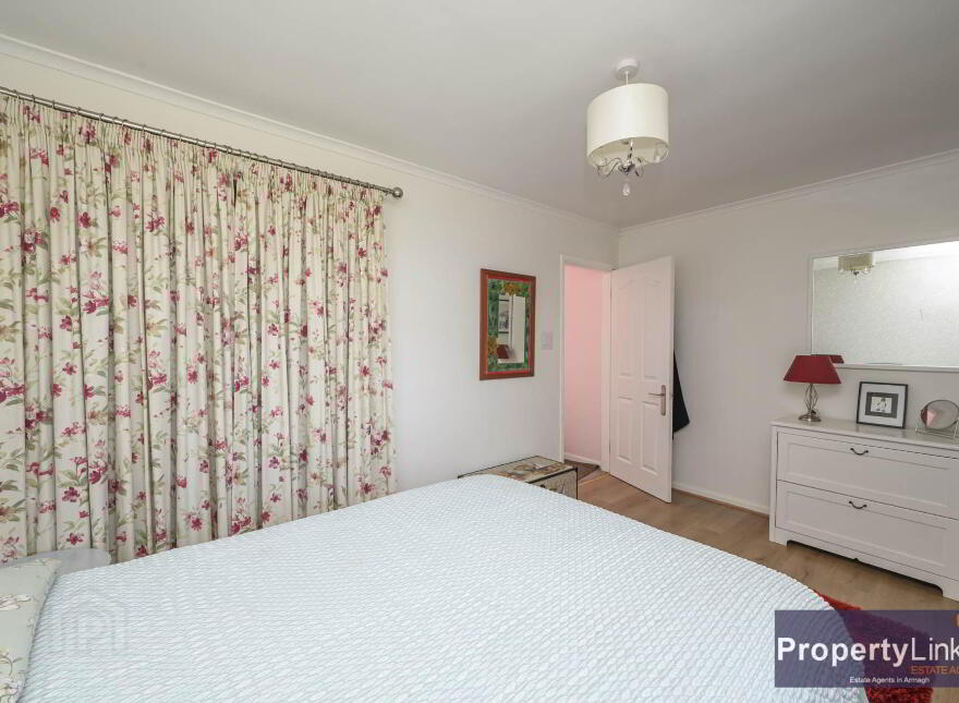 17 Castle Gardens, Richhill, BT61 9QL