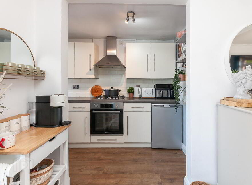 44 Connsbrook Avenue, Belfast, BT4 1JT