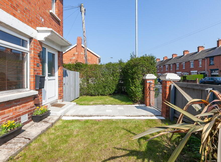 44 Connsbrook Avenue, Belfast, BT4 1JT