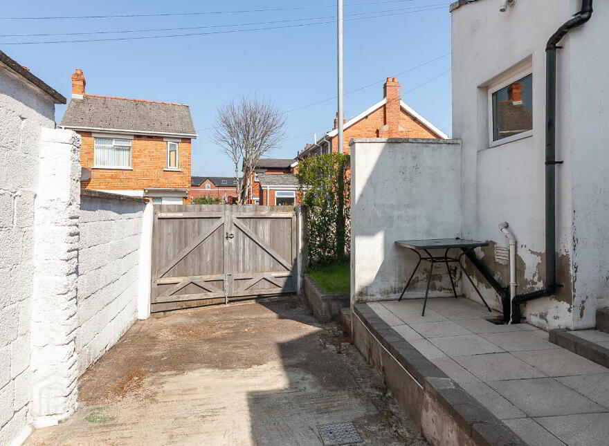 44 Connsbrook Avenue, Belfast, BT4 1JT