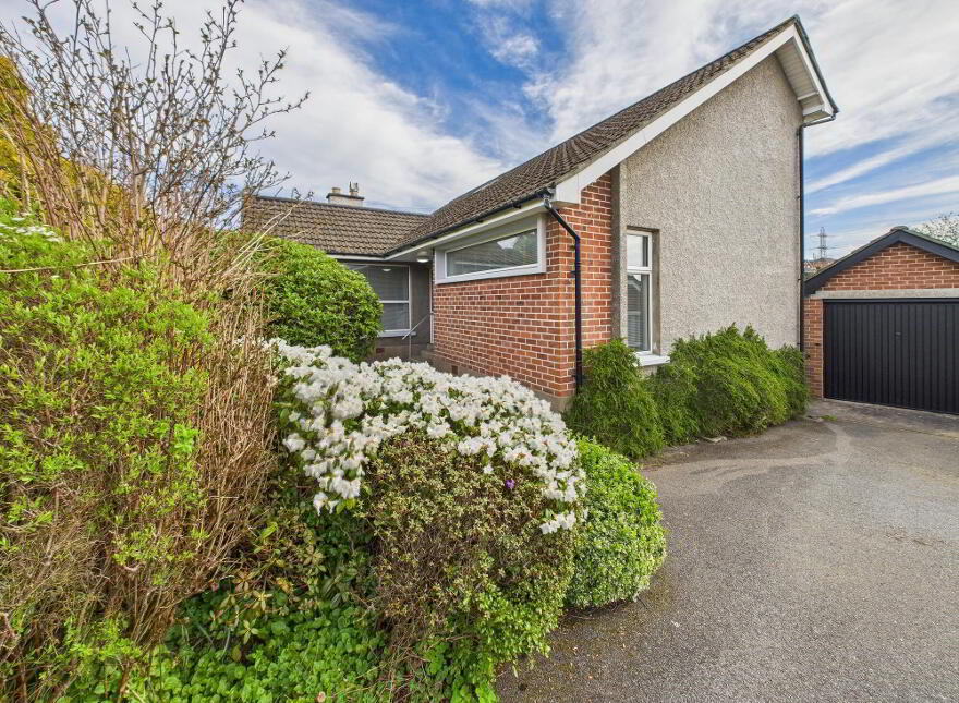 3 Cairnshill Road, Four Winds, Belfast, BT8 6GG photo