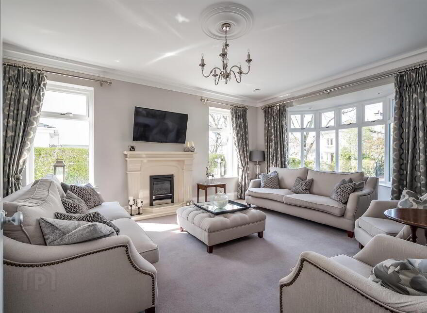4 Shrewsbury Park, Belfast, BT9 6PN