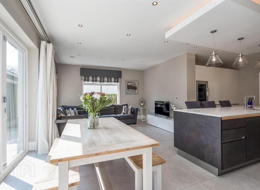 4 Shrewsbury Park, Belfast, BT9 6PN