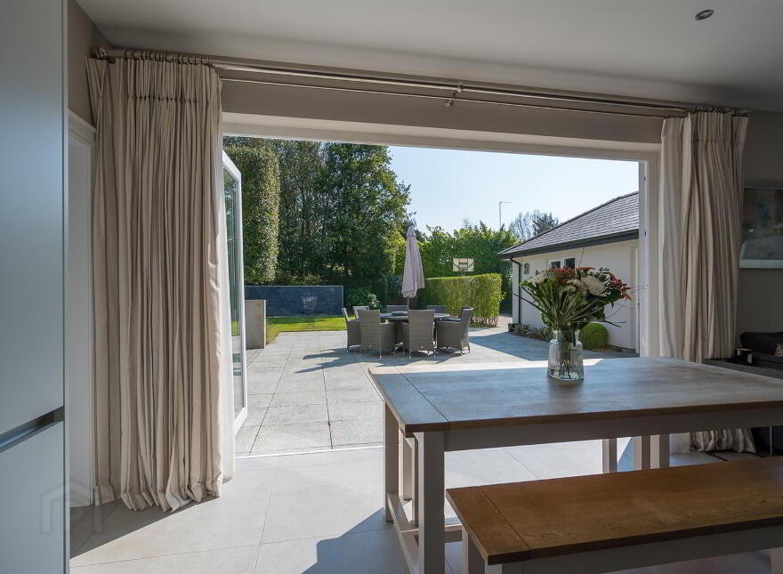 4 Shrewsbury Park, Belfast, BT9 6PN