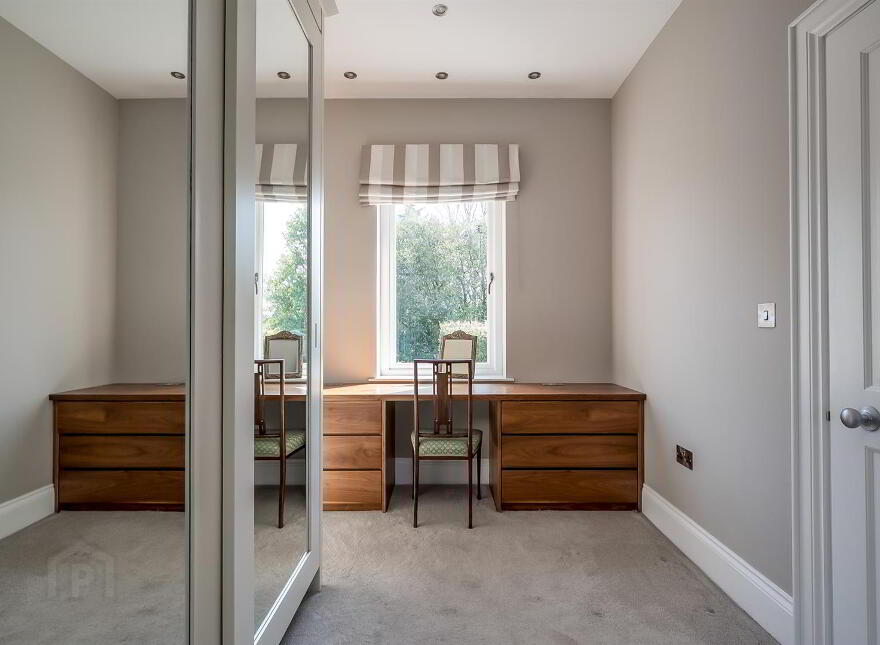 4 Shrewsbury Park, Belfast, BT9 6PN
