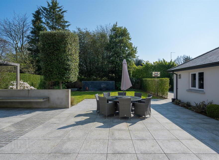 4 Shrewsbury Park, Belfast, BT9 6PN