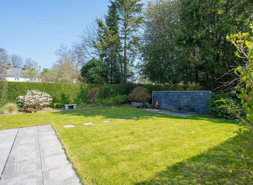 4 Shrewsbury Park, Belfast, BT9 6PN