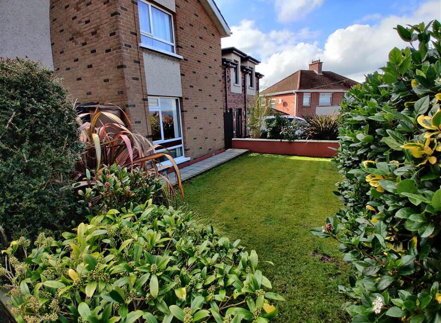 49 Cliveden Crescent, Four Winds, Belfast, BT8 6ND