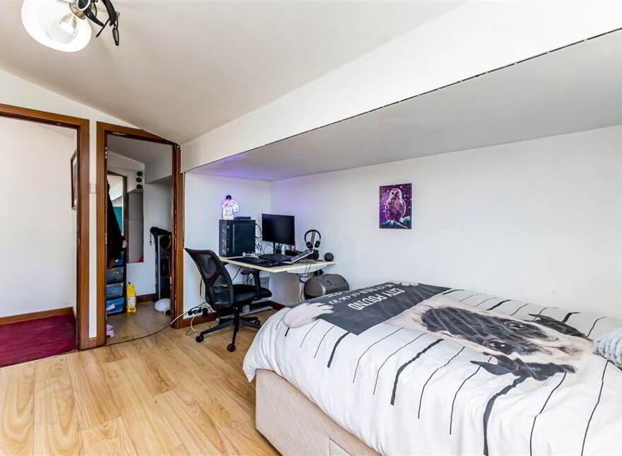 49 Cliveden Crescent, Four Winds, Belfast, BT8 6ND