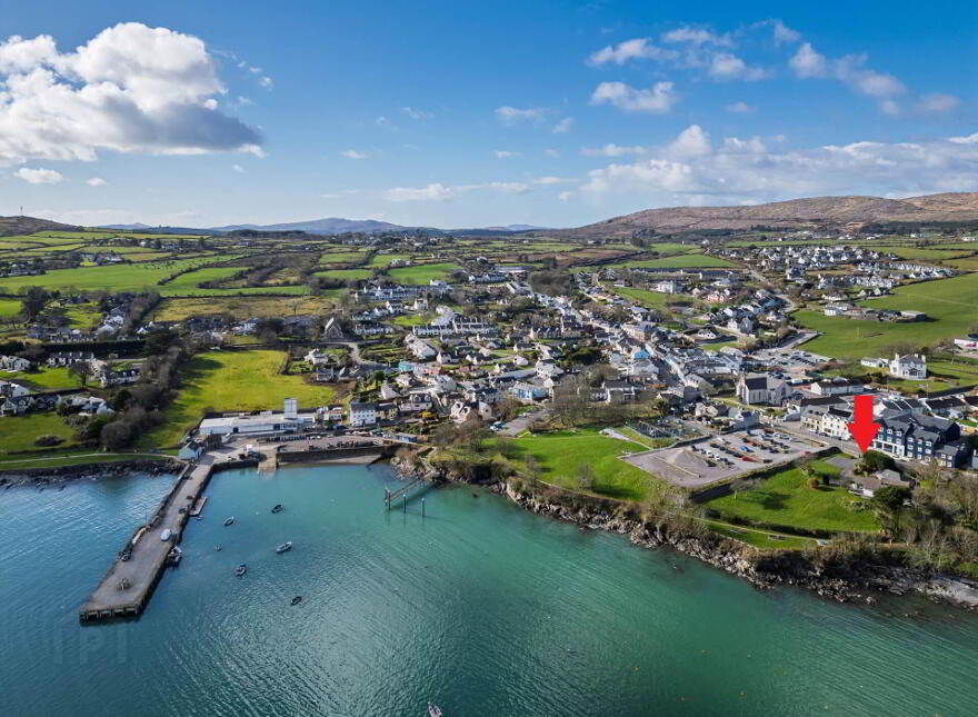 Orchard House, East End, Schull, P81AX02