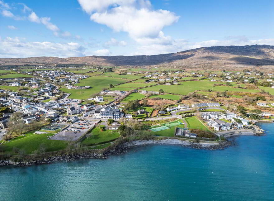 Orchard House, East End, Schull, P81AX02