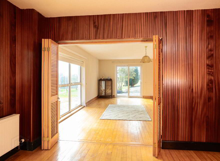 Orchard House, East End, Schull, P81AX02