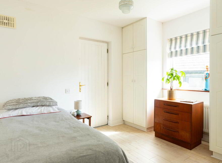 Orchard House, East End, Schull, P81AX02