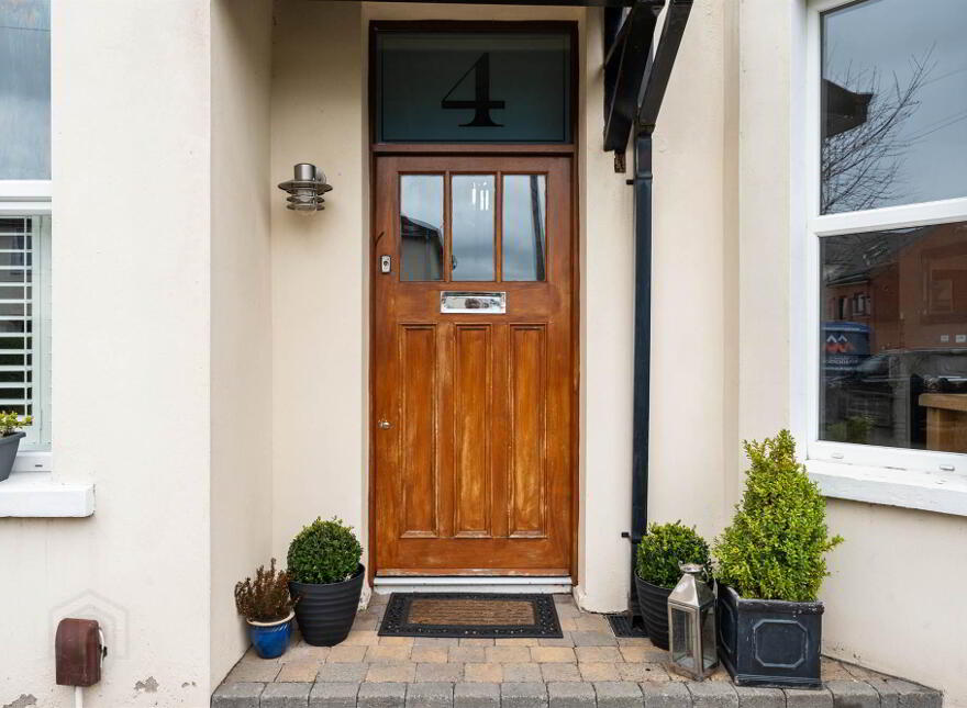 4 Ardgreenan Drive, Ballyhackamore, Belfast, BT4 3FQ