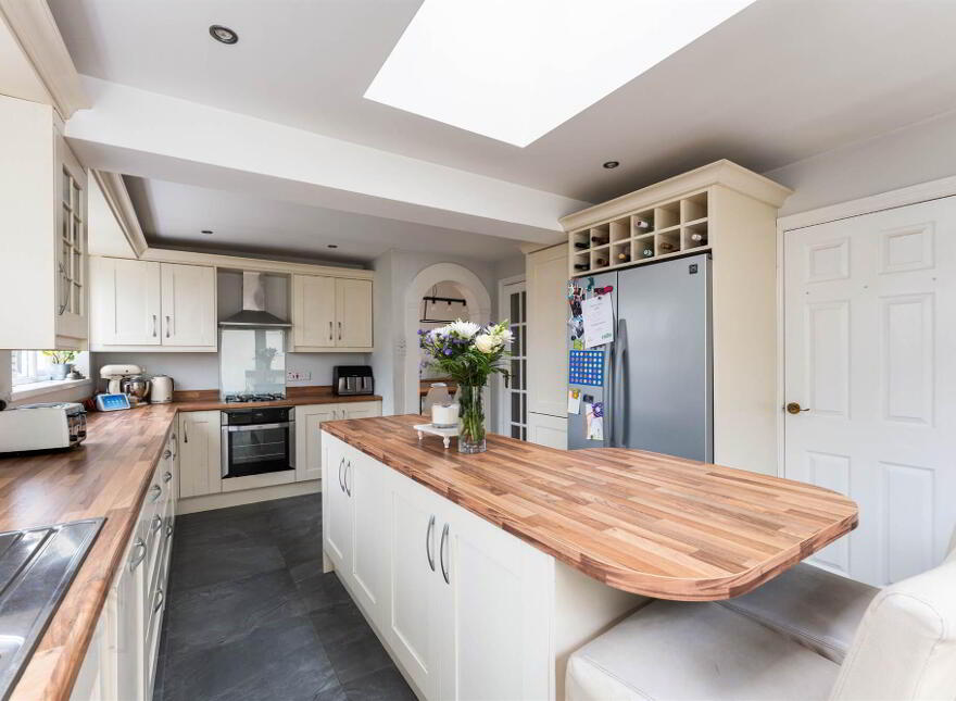 4 Ardgreenan Drive, Ballyhackamore, Belfast, BT4 3FQ