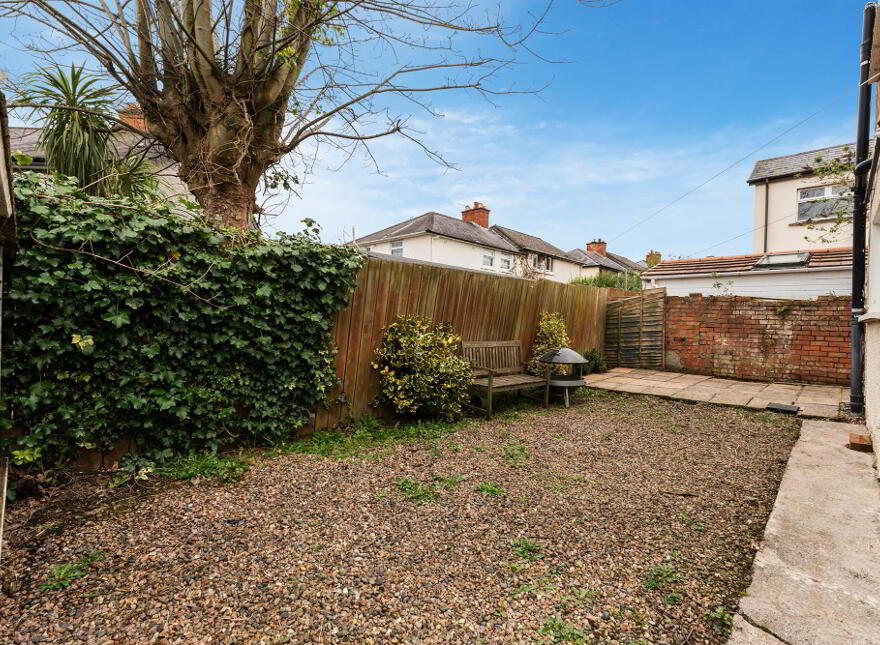4 Ardgreenan Drive, Ballyhackamore, Belfast, BT4 3FQ