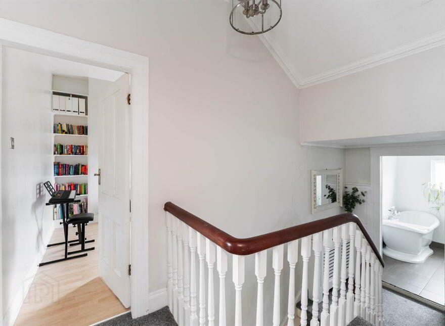 4 Ardgreenan Drive, Ballyhackamore, Belfast, BT4 3FQ