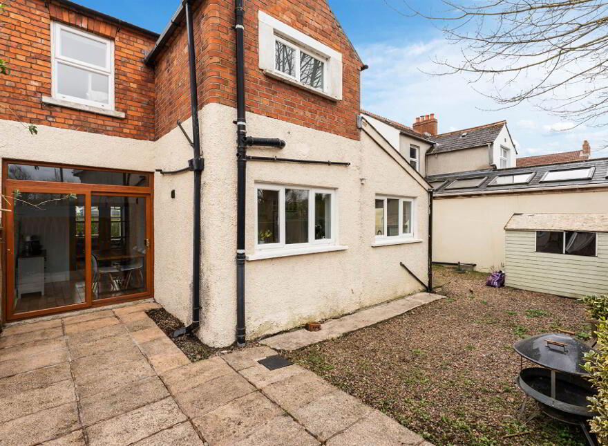 4 Ardgreenan Drive, Ballyhackamore, Belfast, BT4 3FQ