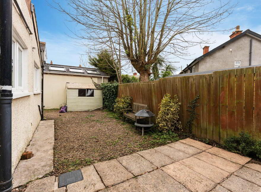 4 Ardgreenan Drive, Ballyhackamore, Belfast, BT4 3FQ