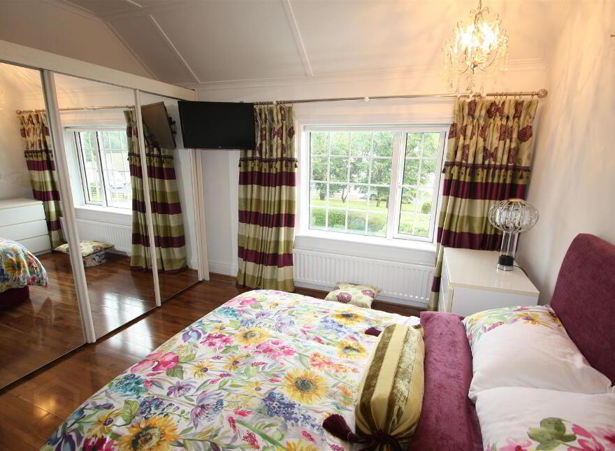 56 Ballymaglave Road, Ballynahinch, BT24 8QB