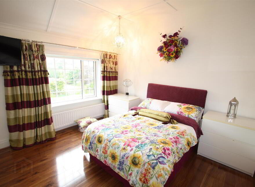 56 Ballymaglave Road, Ballynahinch, BT24 8QB