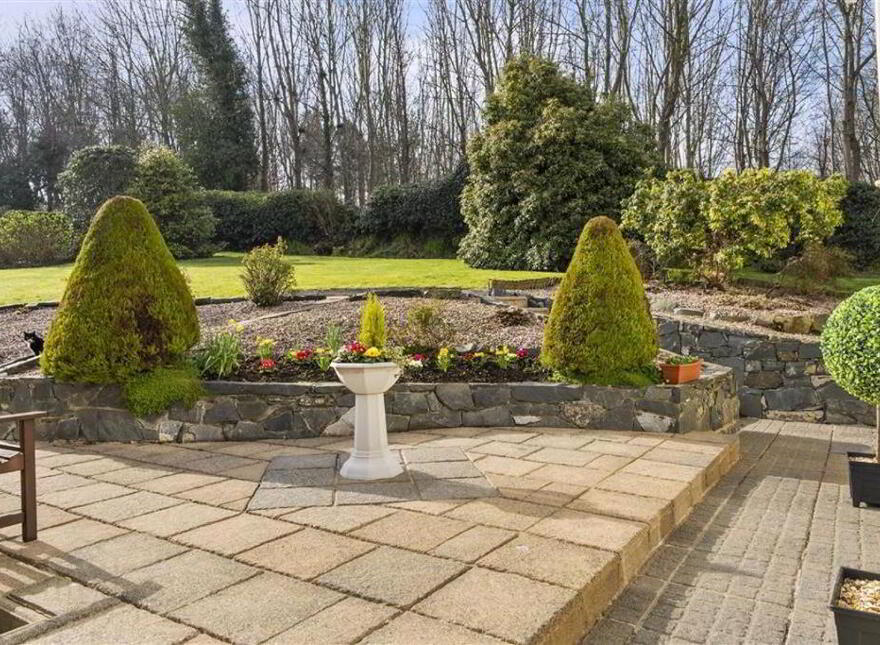 56 Ballymaglave Road, Ballynahinch, BT24 8QB