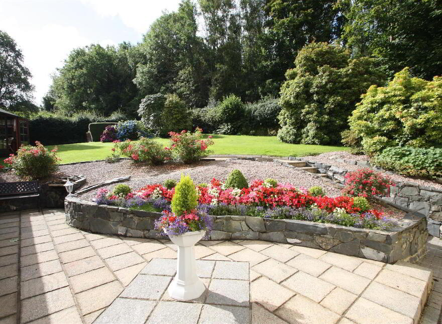 56 Ballymaglave Road, Ballynahinch, BT24 8QB