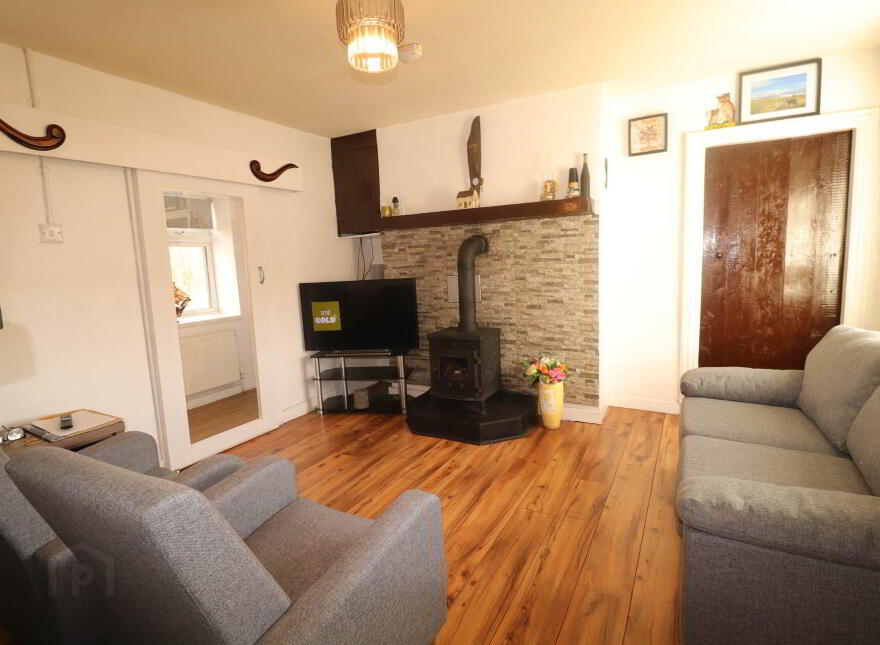 Roadside Cottage, Unshogagh, Blacklion, F91D894