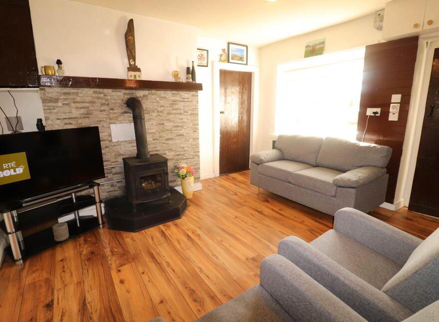 Roadside Cottage, Unshogagh, Blacklion, F91D894