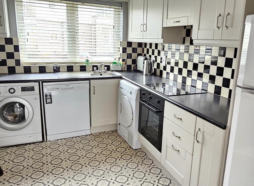 32 Inver Geal, Cortober, Carrick-On-Shannon, N41D963