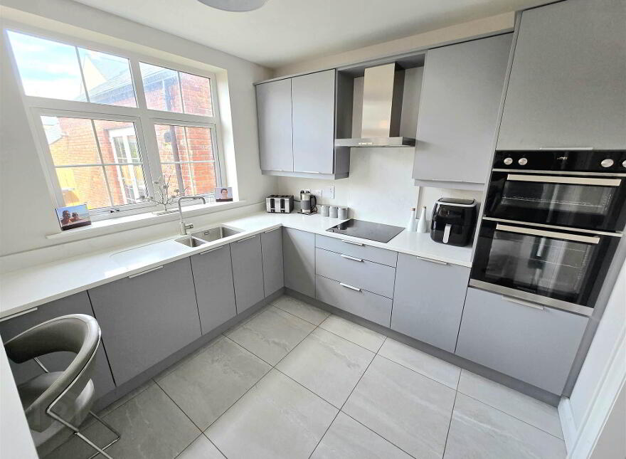 17 Governors Gate Demesne, Hillsborough, BT26 6TU