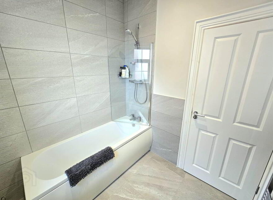 17 Governors Gate Demesne, Hillsborough, BT26 6TU