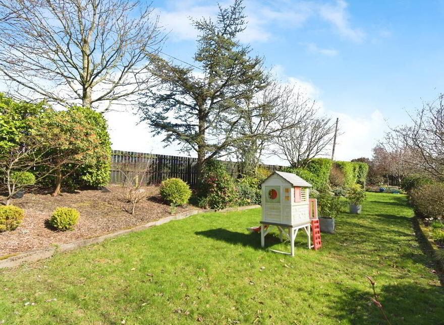 112 Saintfield Road, Lisburn, BT27 5PG