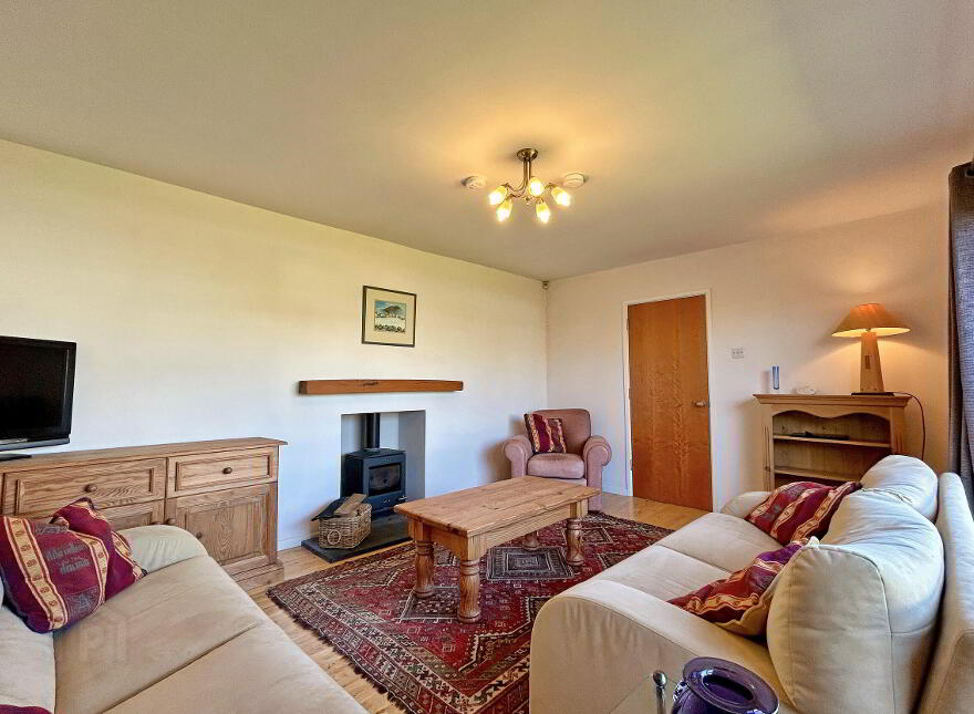 3 Meadow Park, Portballintrae, BT57 8TQ
