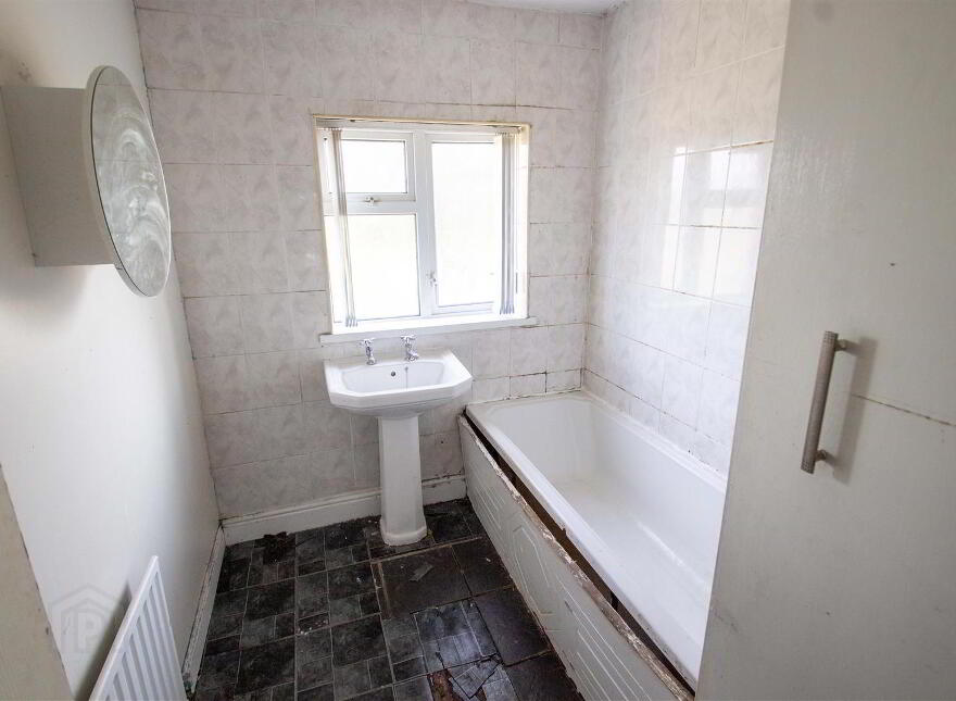 49 Bearnagh Drive, Andersonstown, Belfast, BT11 8HS