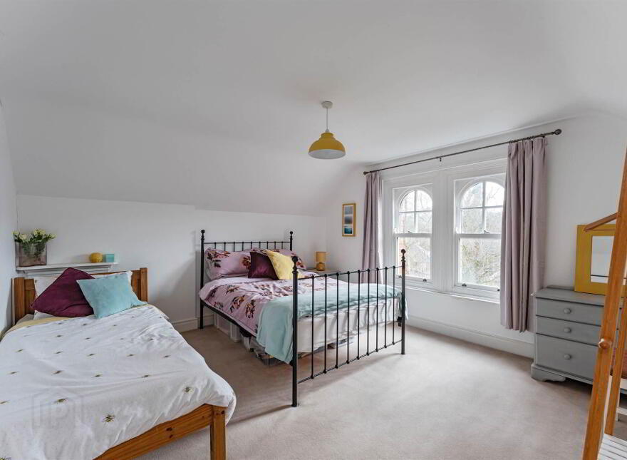 140 Kensington Road, Belfast, BT5 6NL