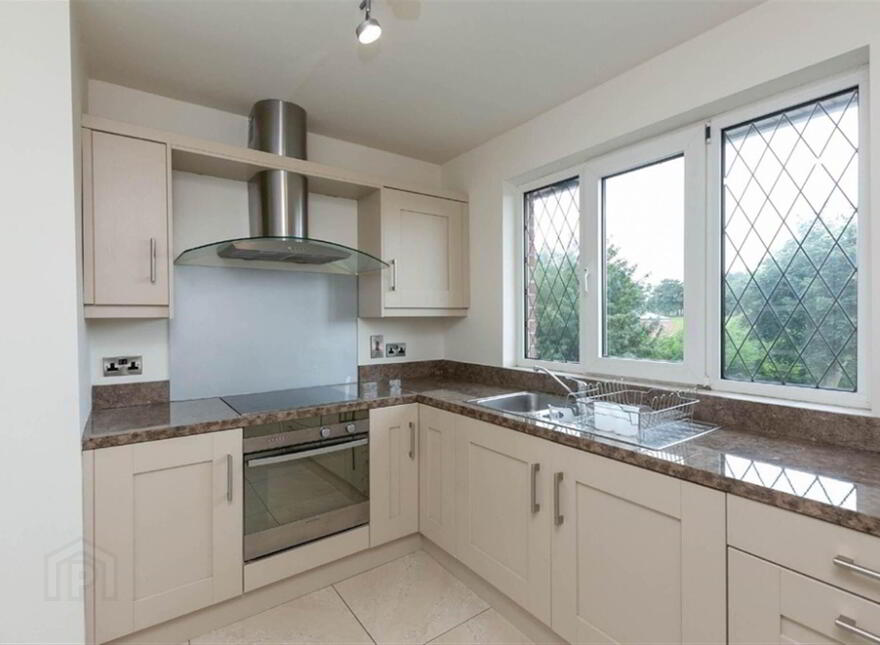 2, 33 Knightsbridge Park, Belfast, BT9 5EH