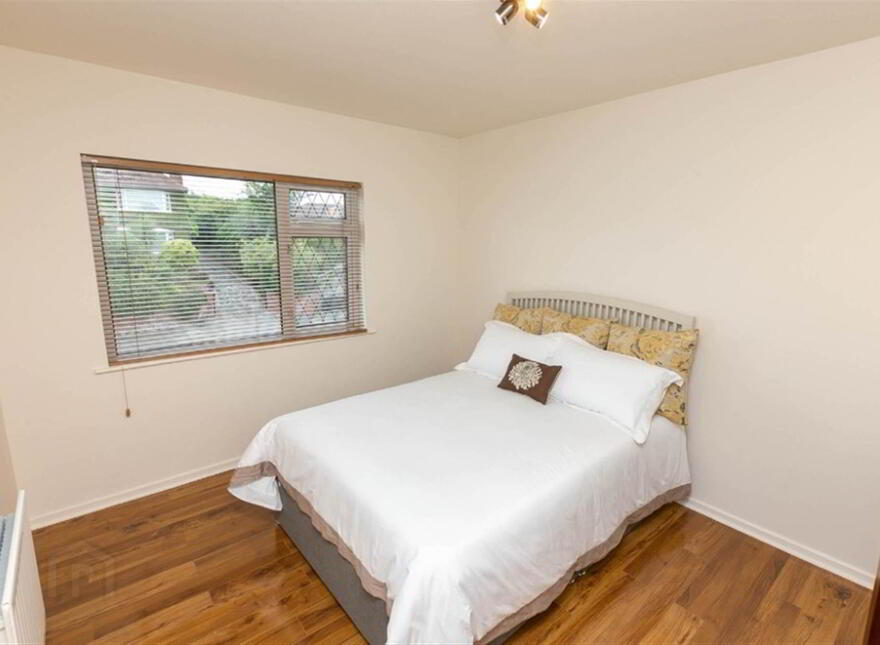 2, 33 Knightsbridge Park, Belfast, BT9 5EH